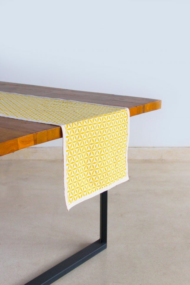 Table Runner Hexastar Yellow