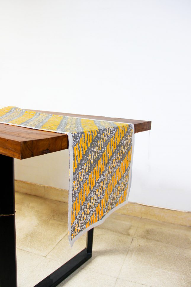 Table Runner Parang Walnut Yellow