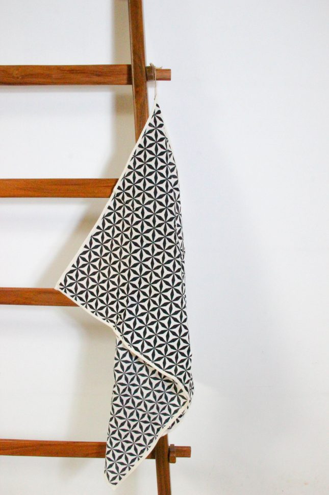 Tea Towel Hexastar Black