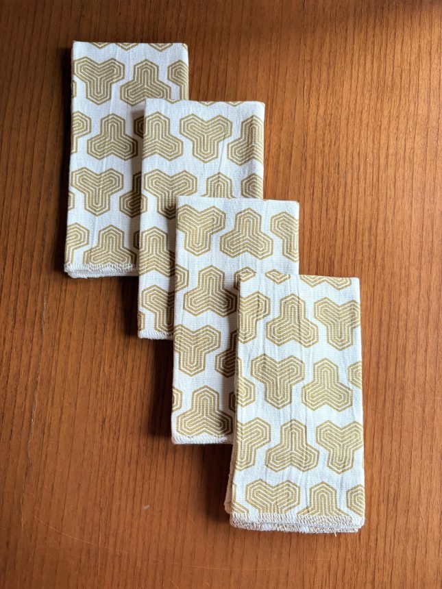 Napkin Tripod Mustard