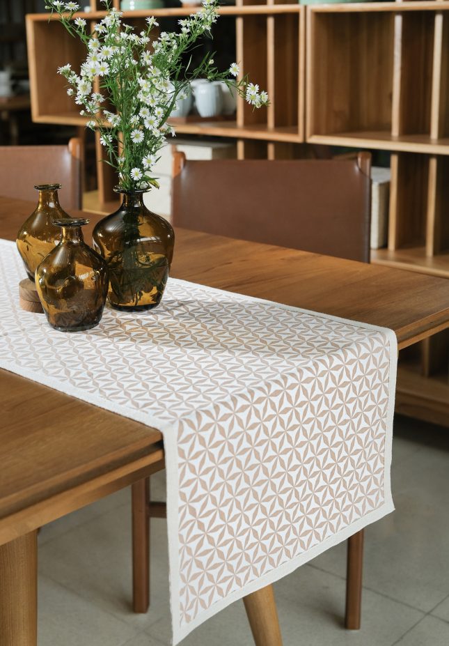 Tabler Runner Hexastar Blush